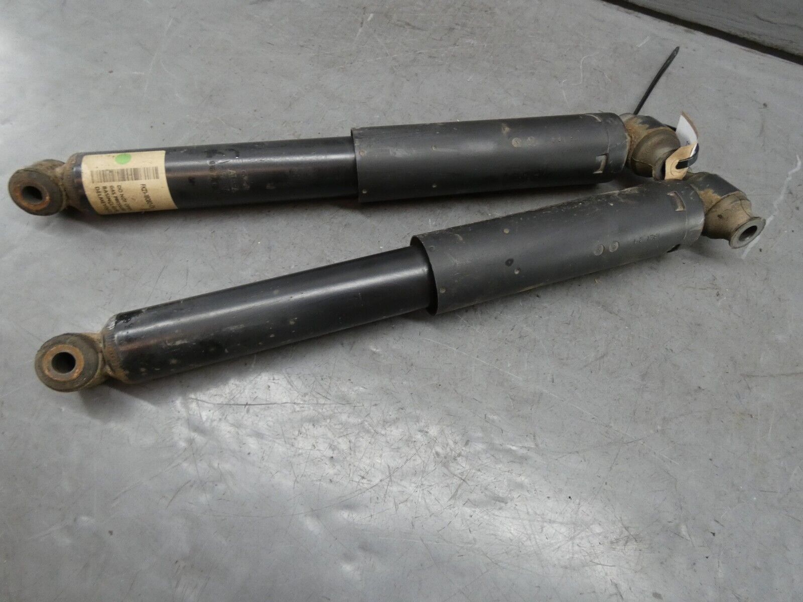 Ford Transit Custom Rear Shock Absorber Shocks 2.0TDCI 2016 (PAIR ...