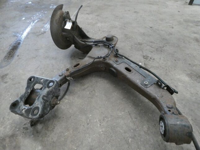 Peugeot Expert Drivers Offside Rear Wheel Hub 2.0HDI 2019 - Chrispin's ...