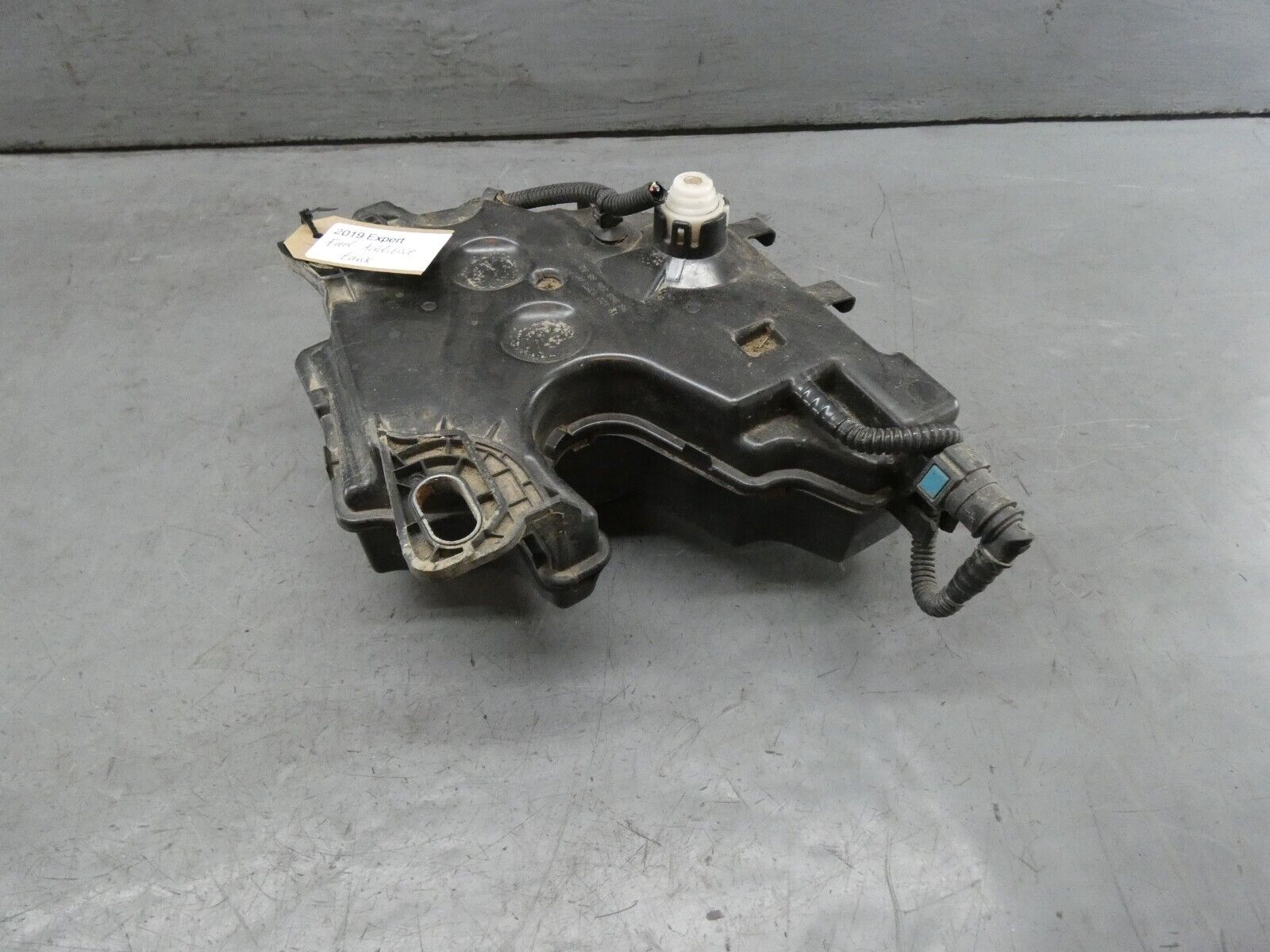 Peugeot Expert Fuel Additive Tank 2.0HDI 2019 9806830680 Chrispin's