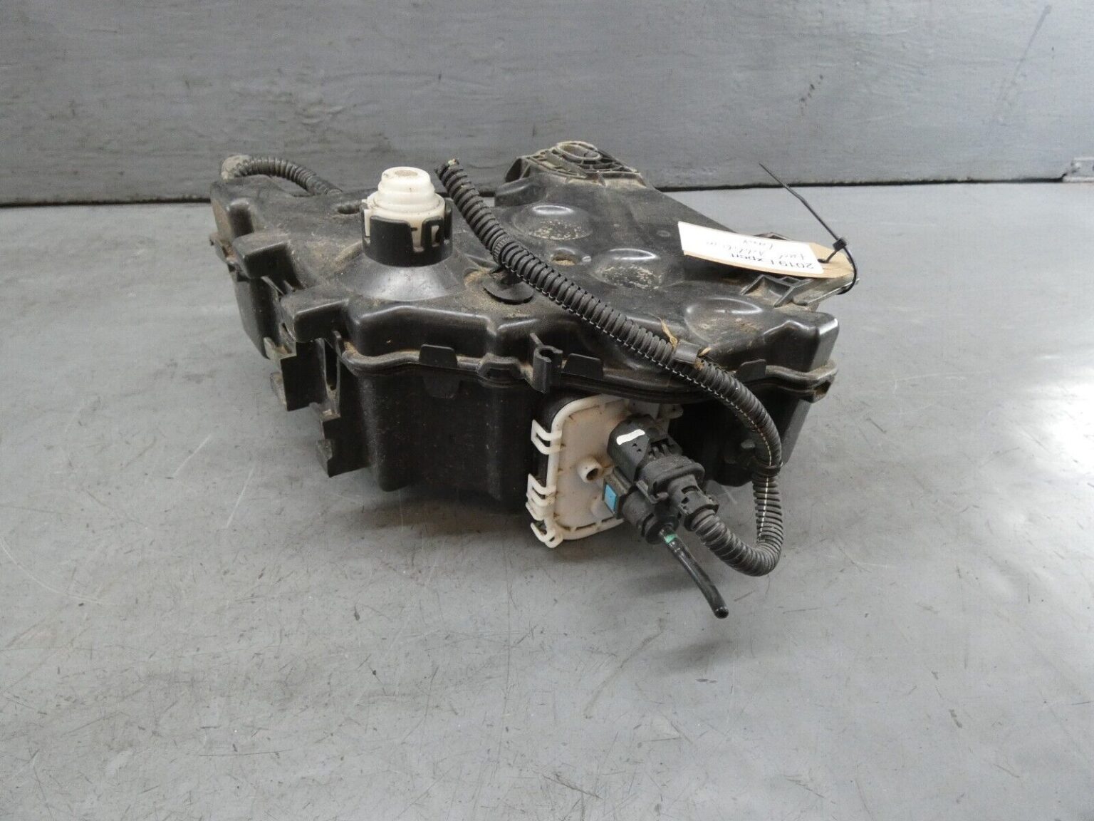 Peugeot Expert Fuel Additive Tank 2.0HDI 2019 9806830680 Chrispin's