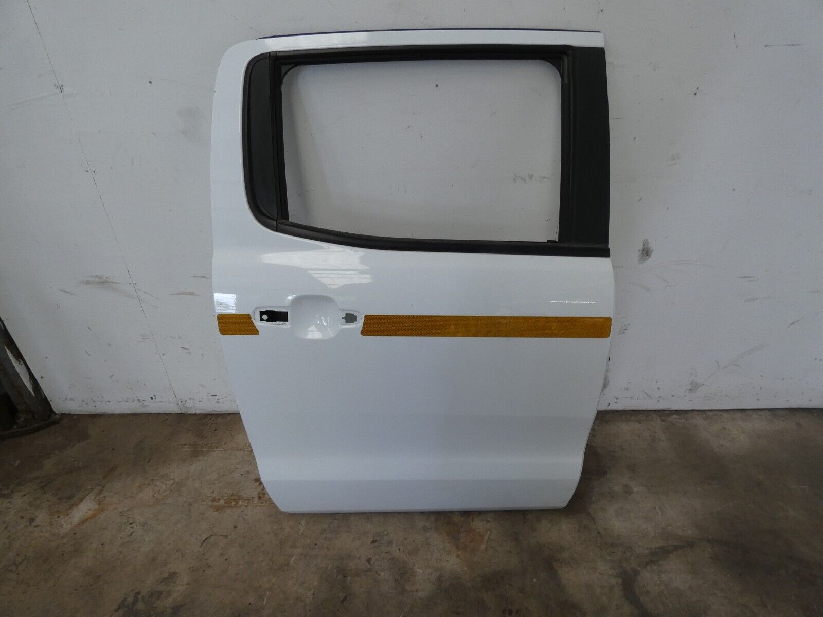 Ford Ranger Drivers Offside Rear Door 2.2TDCI 2019 (WHITE) - Chrispin's ...