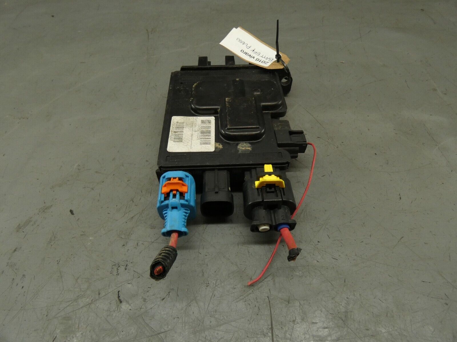 Vauxhall Vivaro Battery Fuses 1.6CDTI 2016 243501820R Chrispin's