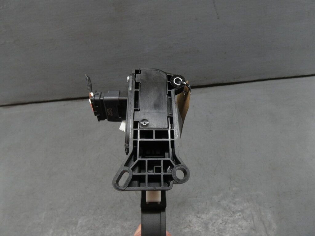 Vauxhall Vivaro Accelerator Throttle Pedal 2.0HDI 2020 9806607380