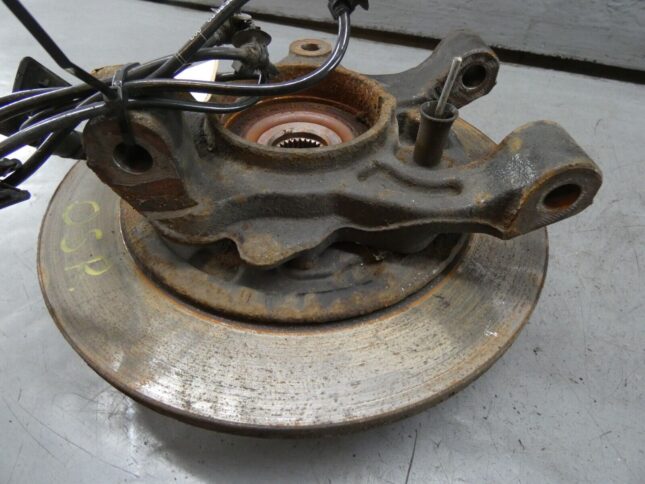 Mercedes Benz Vito Drivers Offside Rear Wheel Hub 2.1 2019 - Chrispin's ...