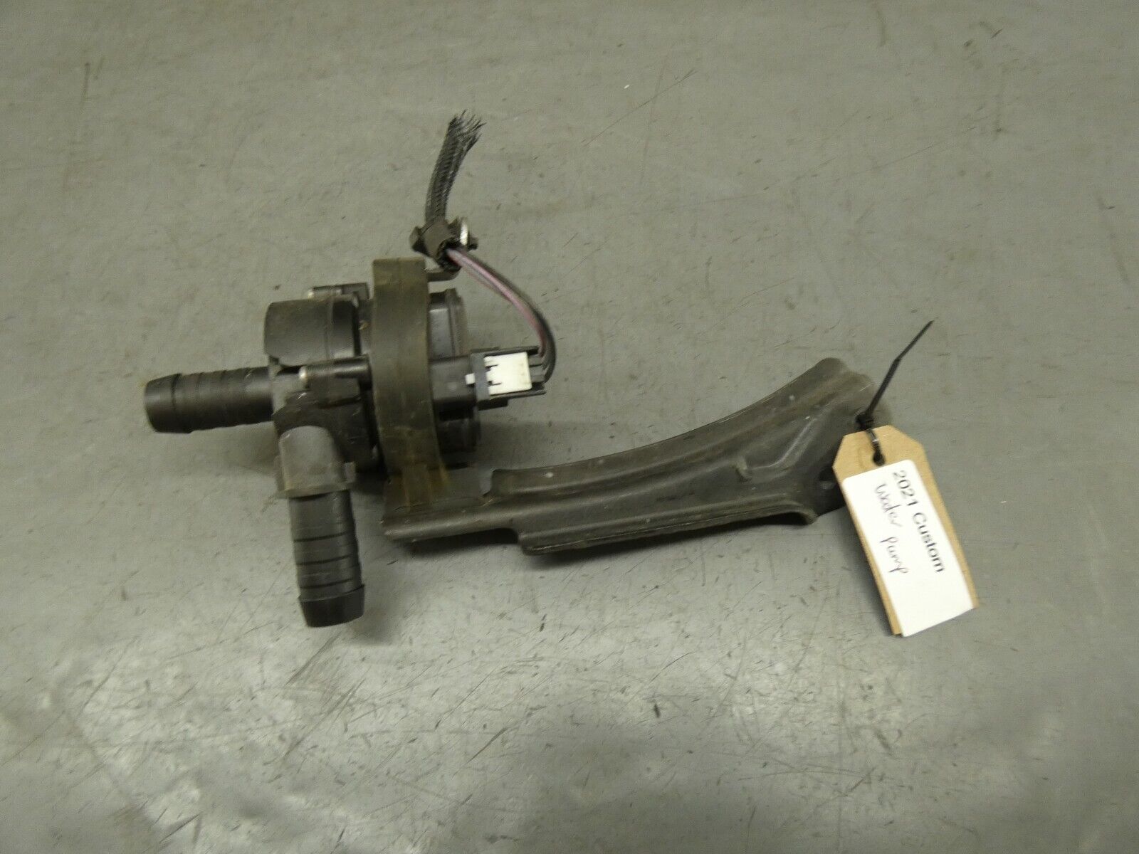 Ford Transit Custom Water Pump 2.0TDCI 2021 - KK21-18D473-BD - Chrispin ...